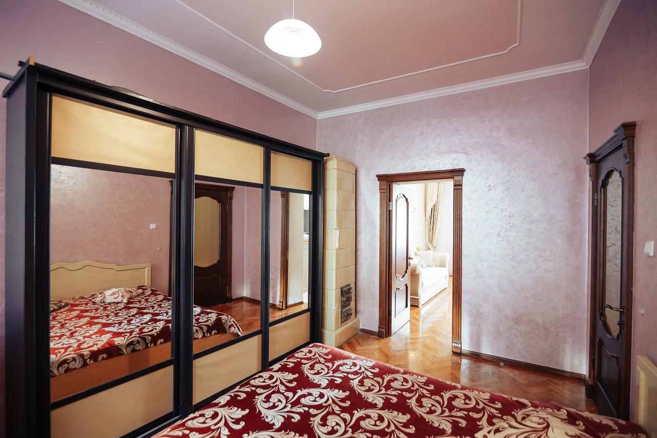 Centreville Apartments Ивано-Франковск Экстерьер фото