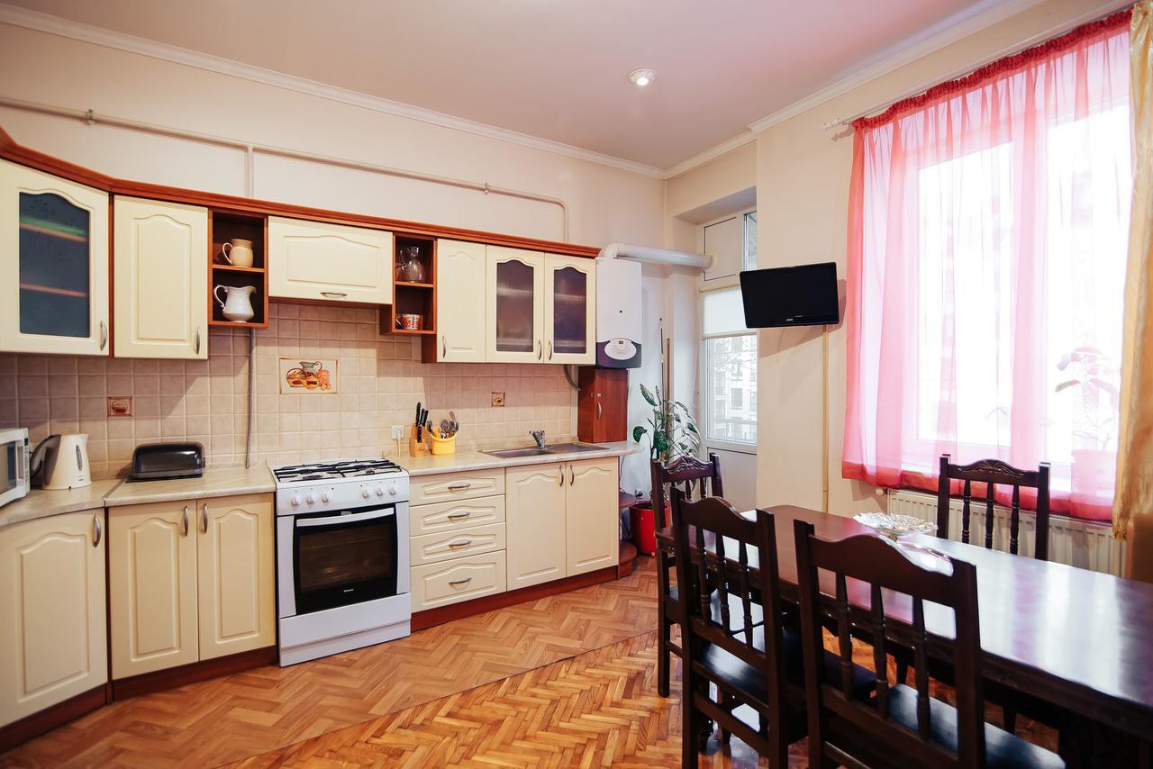 Centreville Apartments Ивано-Франковск Экстерьер фото
