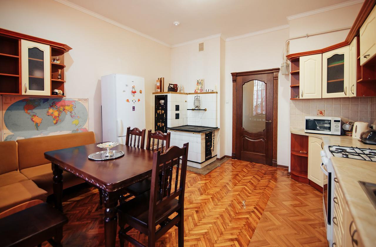 Centreville Apartments Ивано-Франковск Экстерьер фото